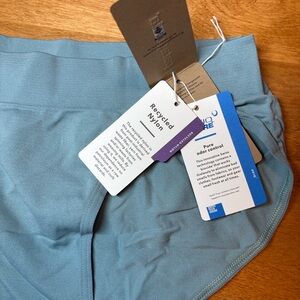 Patagonia active brief medium new with tags